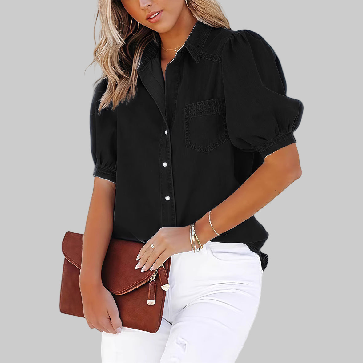 Regina | Casual top met bubbelmouwen en knoopjes