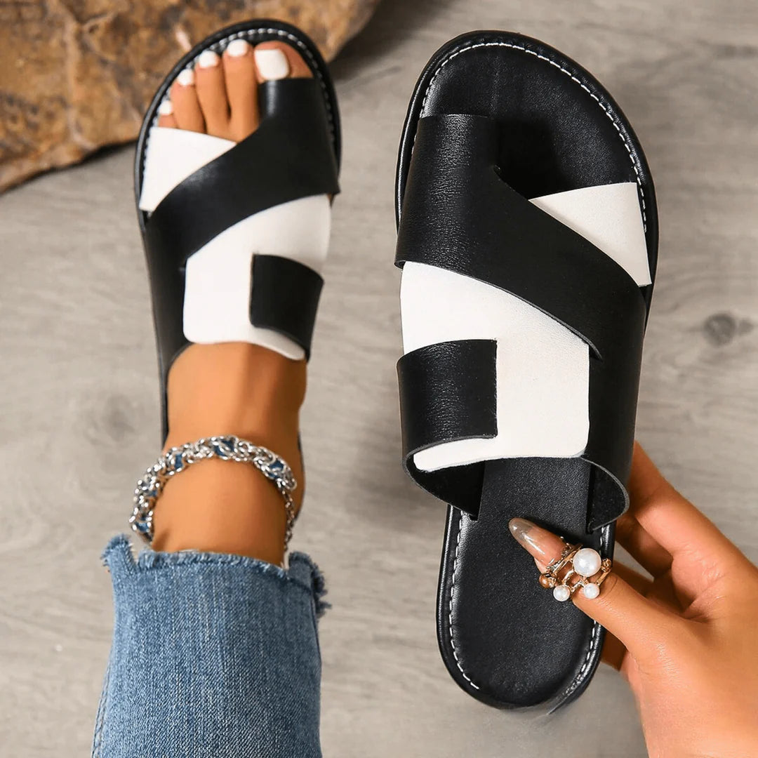 Axora | Kruispas-slippers